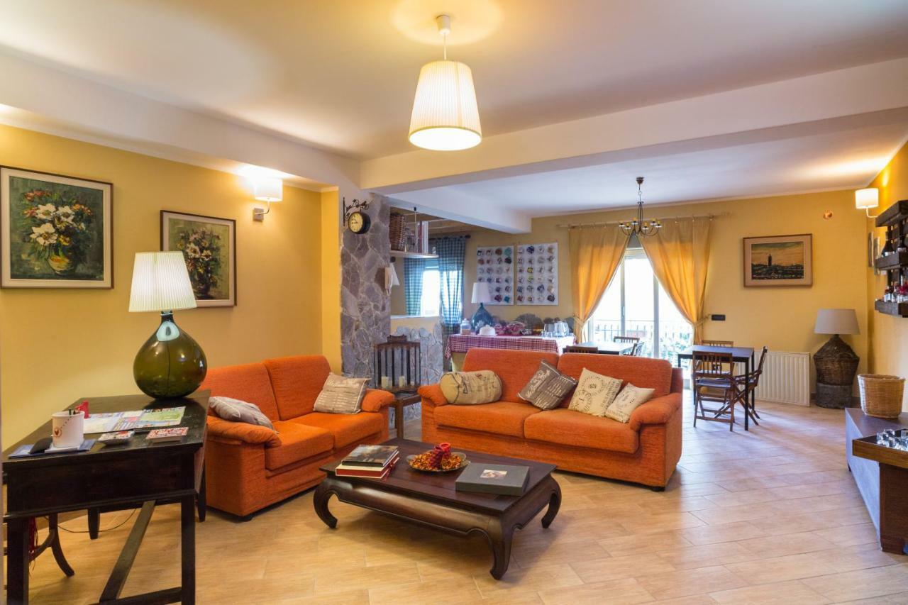 Bed and Breakfast Vulcamare à Piedimonte Etneo Extérieur photo